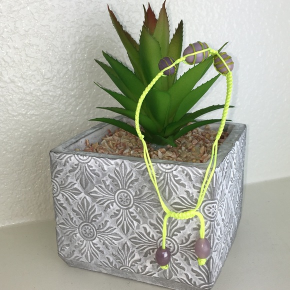 Handmade Chinese Knotting Bracelet W/ Glass Beads - Picture 5 of 8